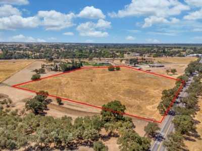 Residential Land For Sale in Wilton, California