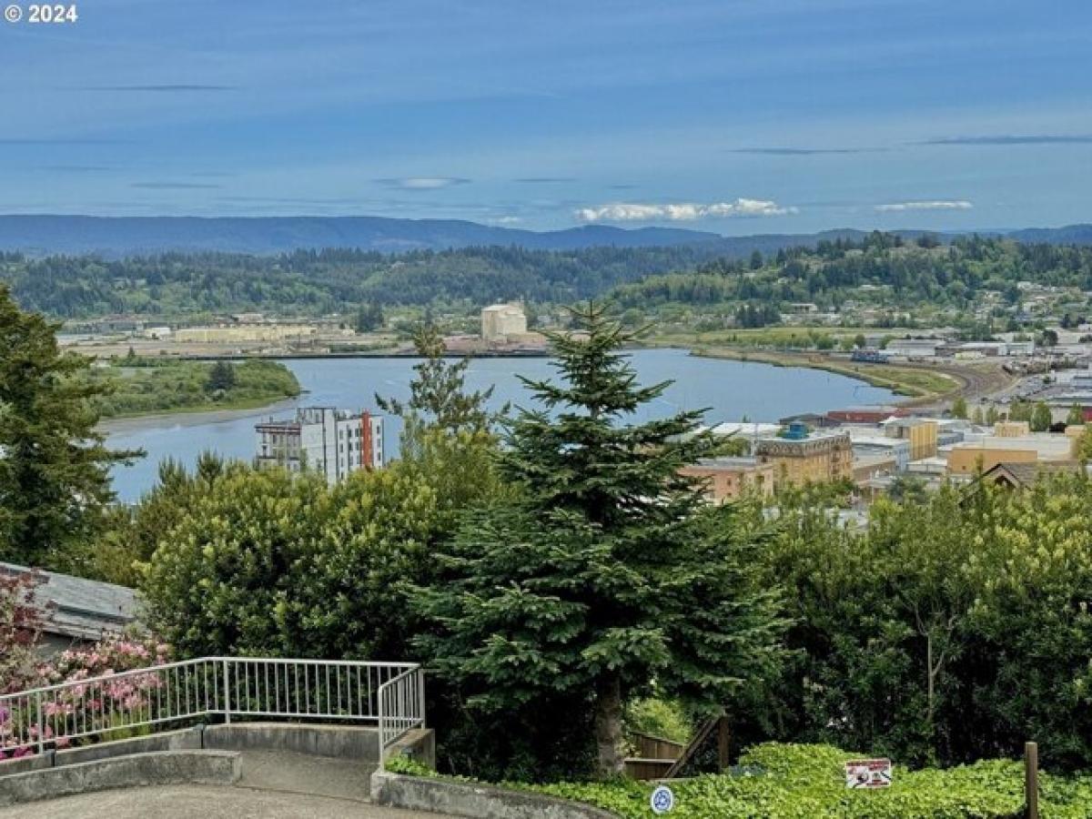 Picture of Residential Land For Sale in Coos Bay, Oregon, United States