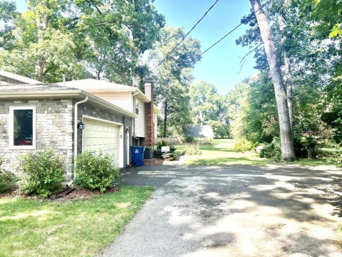 Picture of Home For Sale in Coldwater, Michigan, United States