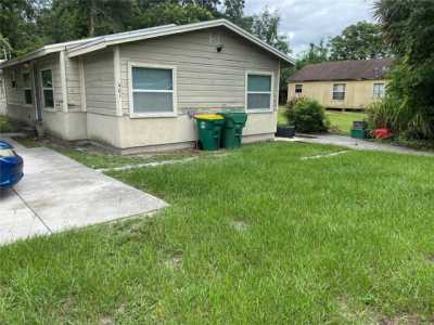 Home For Rent in Deland, Florida