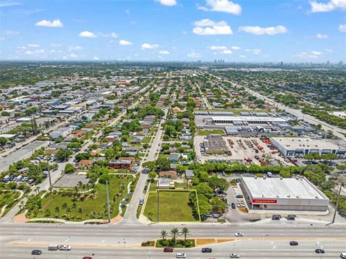 Picture of Residential Land For Sale in Hollywood, Florida, United States