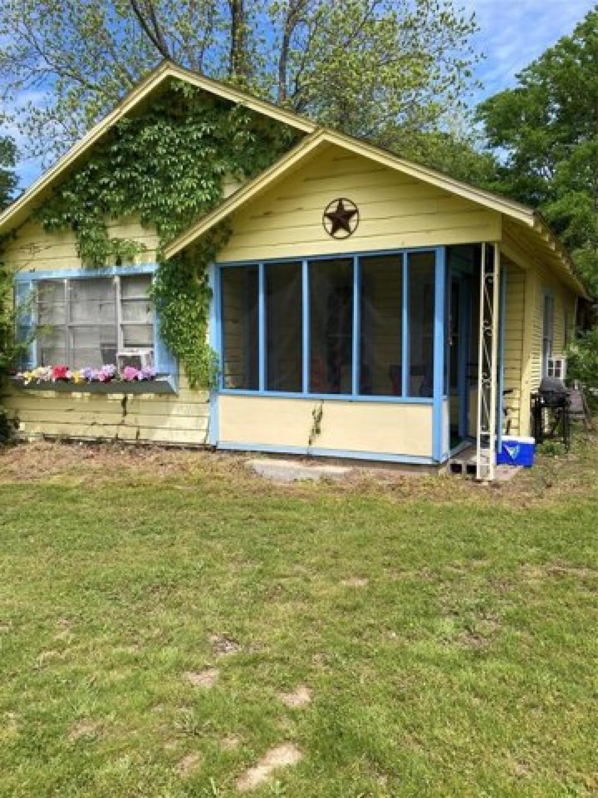 Picture of Home For Sale in Quitman, Texas, United States