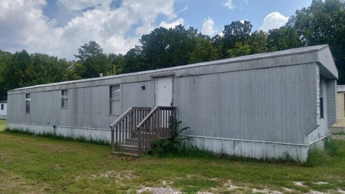 Picture of Home For Sale in Chester, South Carolina, United States