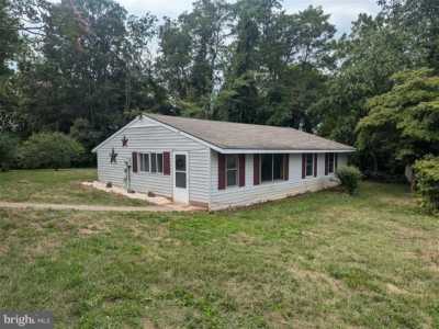 Home For Sale in Stanardsville, Virginia