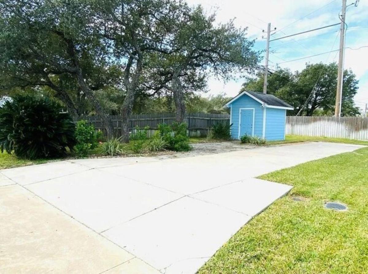 Picture of Residential Land For Sale in Rockport, Texas, United States