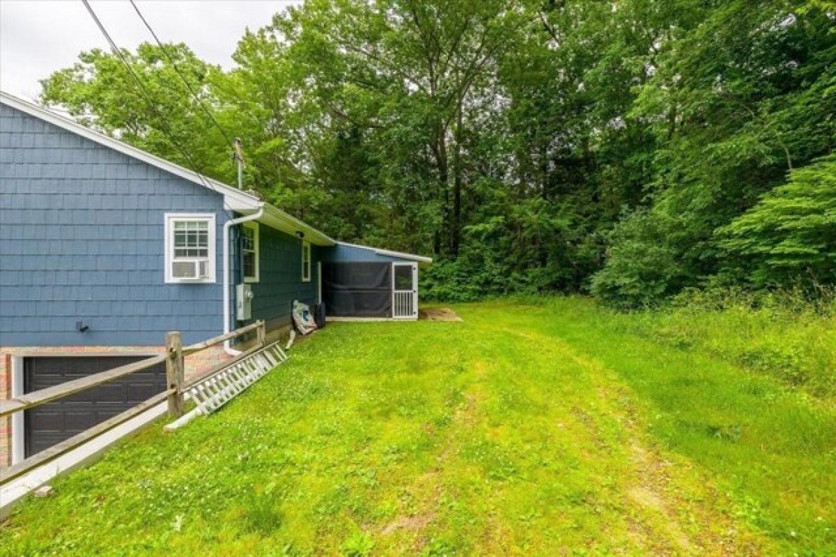 Picture of Home For Sale in Athol, Massachusetts, United States