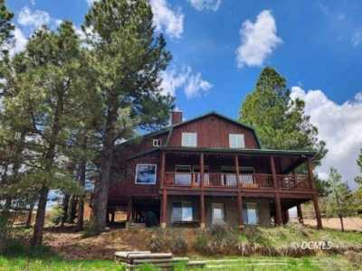 Home For Sale in Duck Creek Village, Utah