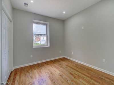 Apartment For Rent in Newark, New Jersey