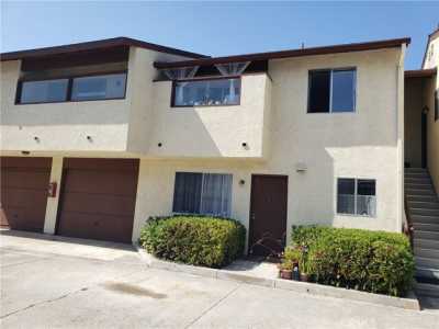 Home For Rent in Costa Mesa, California