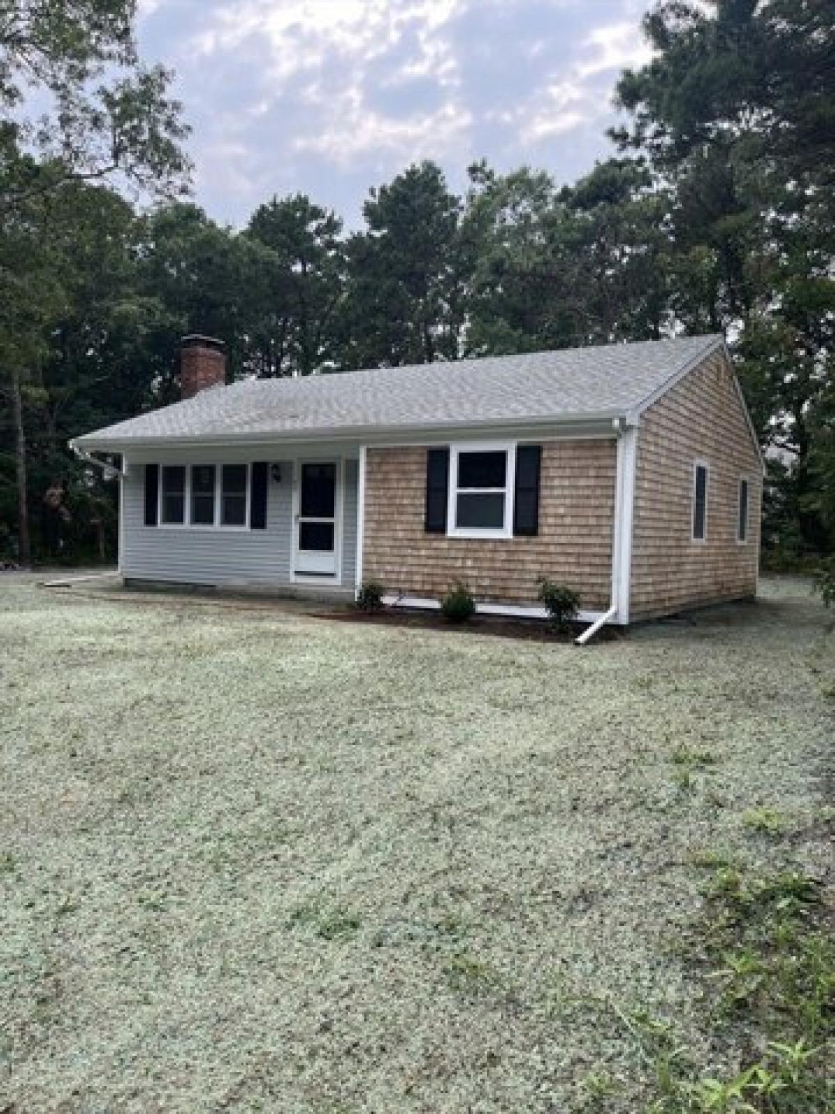 Picture of Home For Sale in Barnstable, Massachusetts, United States