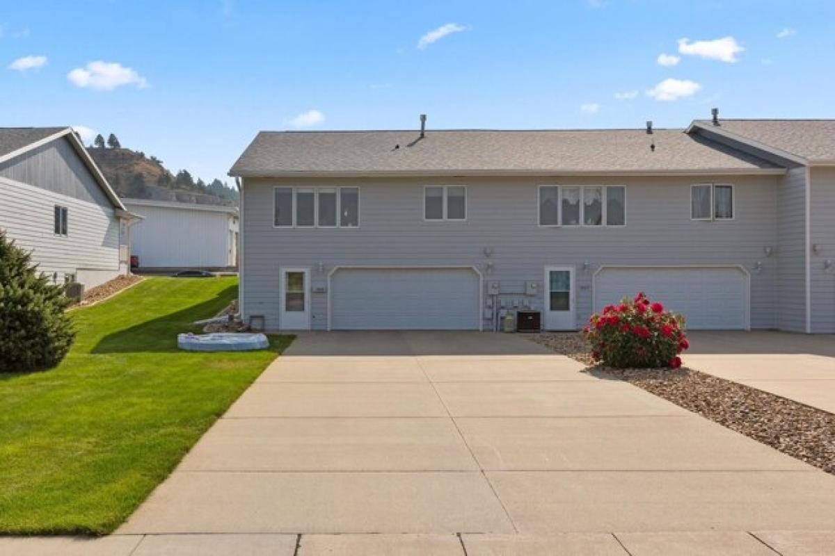 Picture of Home For Sale in Spearfish, South Dakota, United States