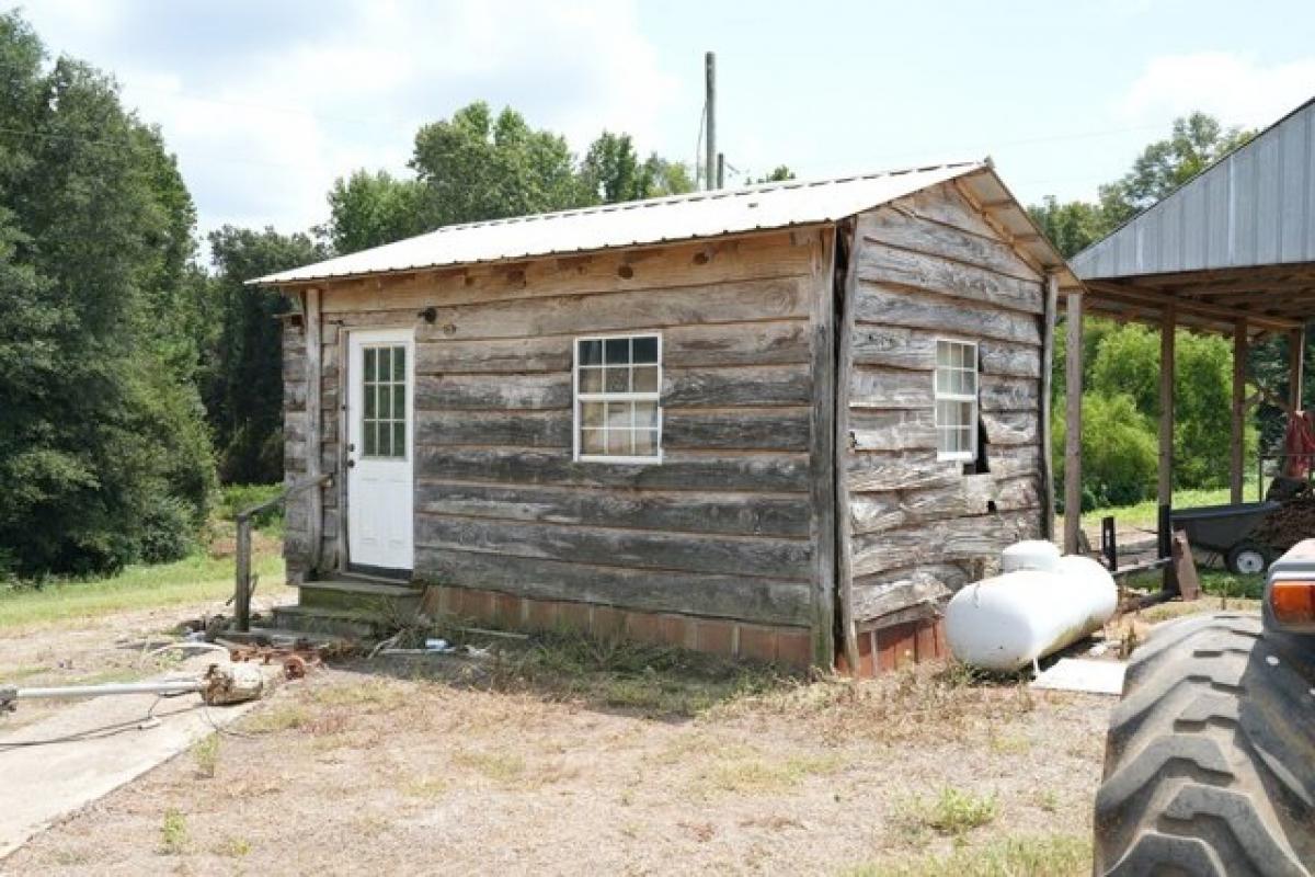 Picture of Residential Land For Sale in Philadelphia, Mississippi, United States