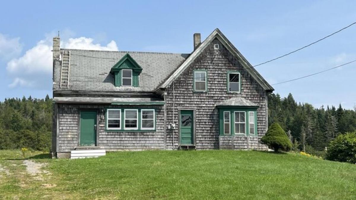 Picture of Home For Sale in Lubec, Maine, United States