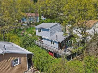 Home For Sale in Greenwood Lake, New York