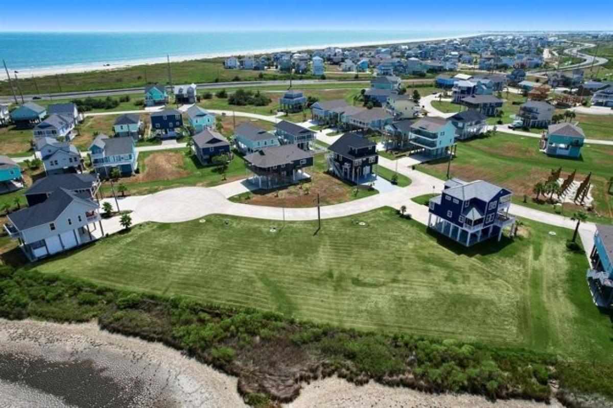 Picture of Residential Land For Sale in Galveston, Texas, United States