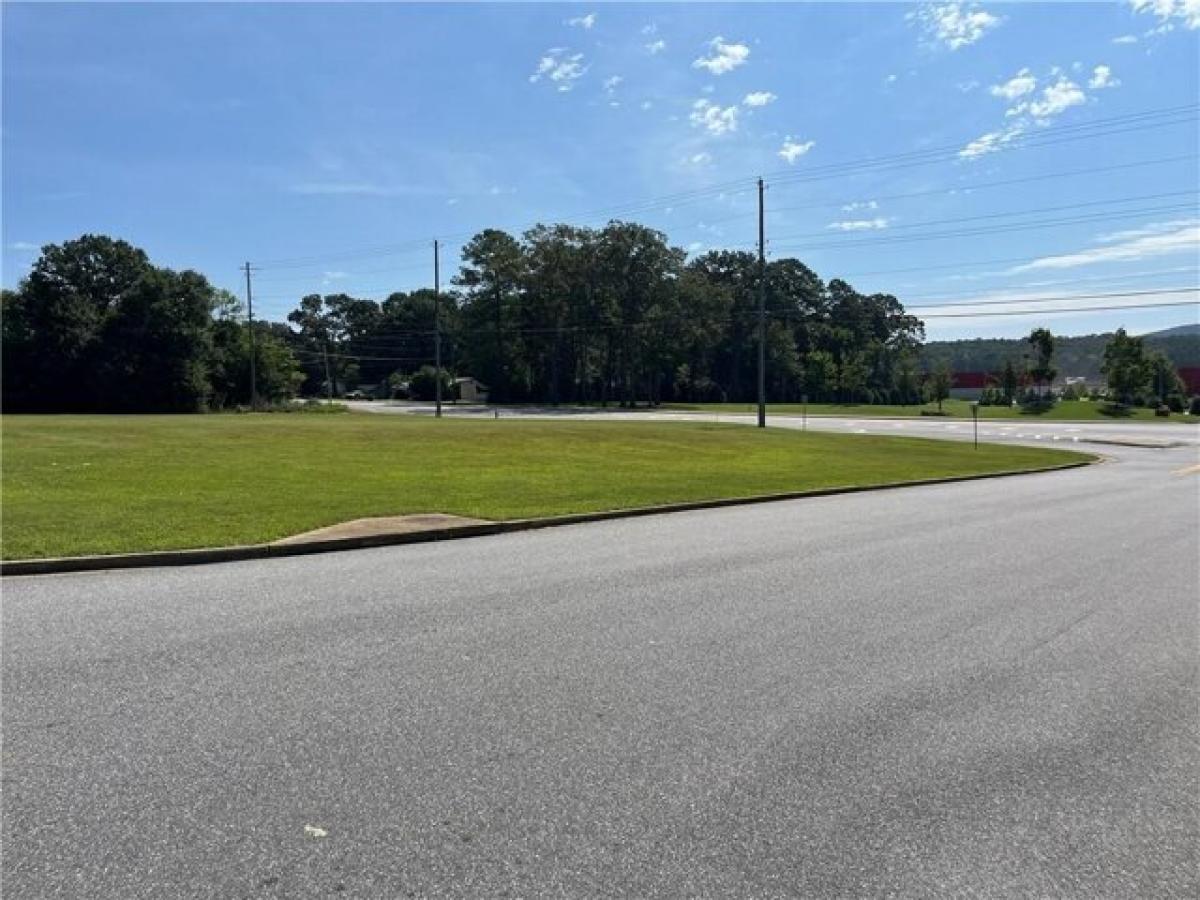 Picture of Residential Land For Sale in Cartersville, Georgia, United States