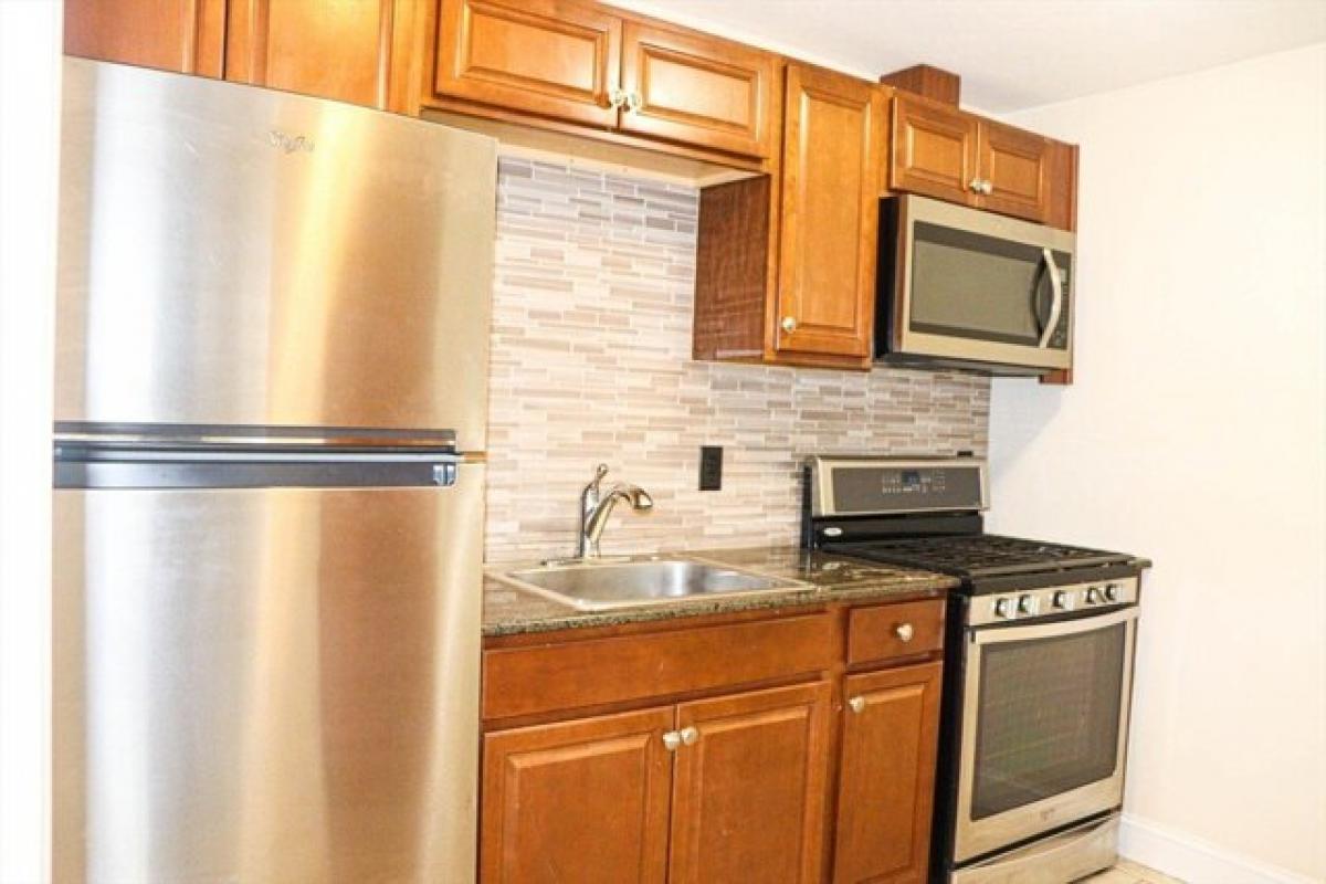 Picture of Apartment For Rent in Rockland, Massachusetts, United States