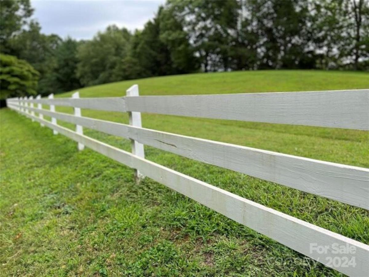 Picture of Residential Land For Sale in Lake Lure, North Carolina, United States