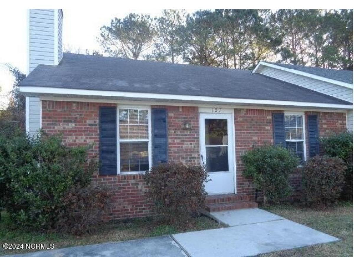 Picture of Home For Rent in Midway Park, North Carolina, United States