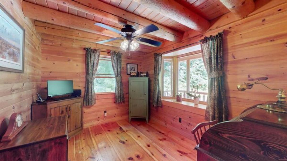 Picture of Home For Sale in Benson, Vermont, United States