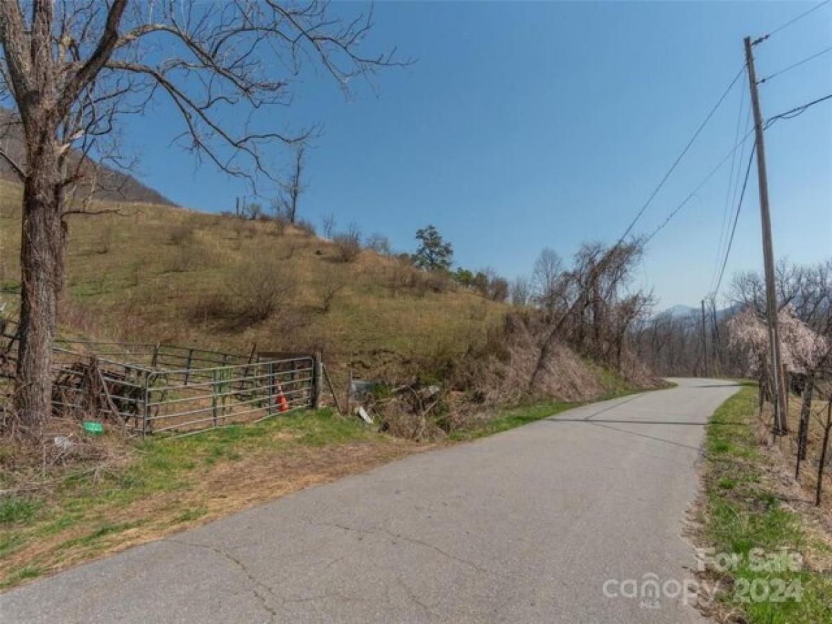 Picture of Residential Land For Sale in Waynesville, North Carolina, United States