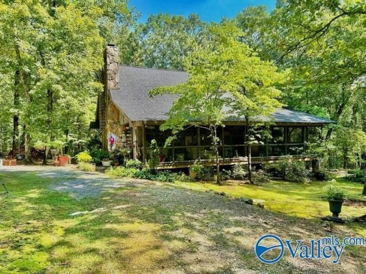 Picture of Home For Sale in Mentone, Alabama, United States