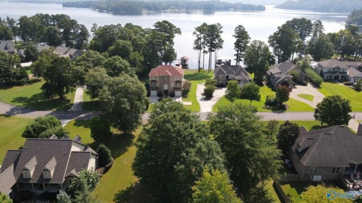 Picture of Residential Land For Sale in Scottsboro, Alabama, United States