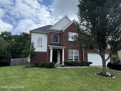 Home For Sale in Crestwood, Kentucky