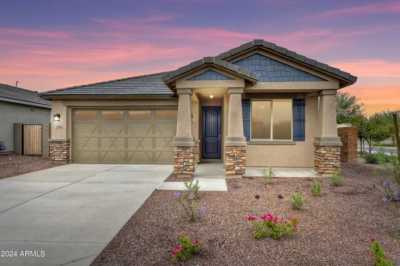 Home For Sale in Litchfield Park, Arizona