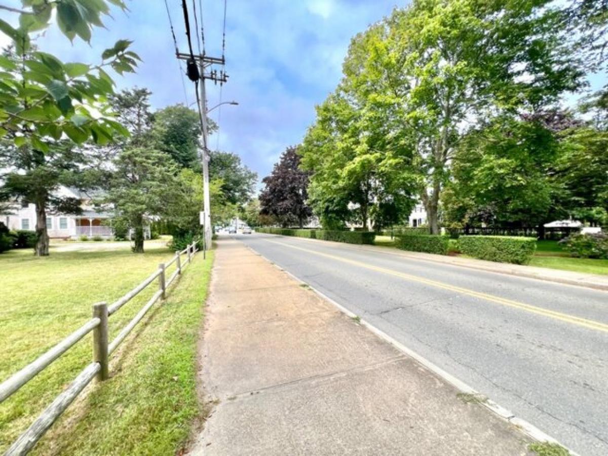 Picture of Residential Land For Sale in Edgartown, Massachusetts, United States