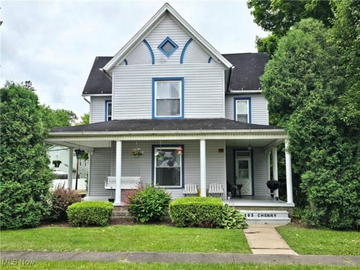 Picture of Home For Sale in Warsaw, Ohio, United States