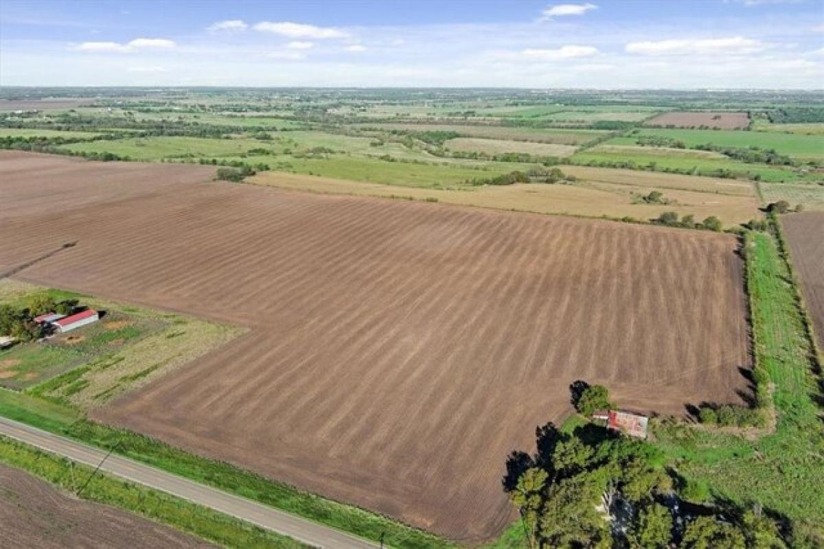 Picture of Residential Land For Sale in Lorena, Texas, United States