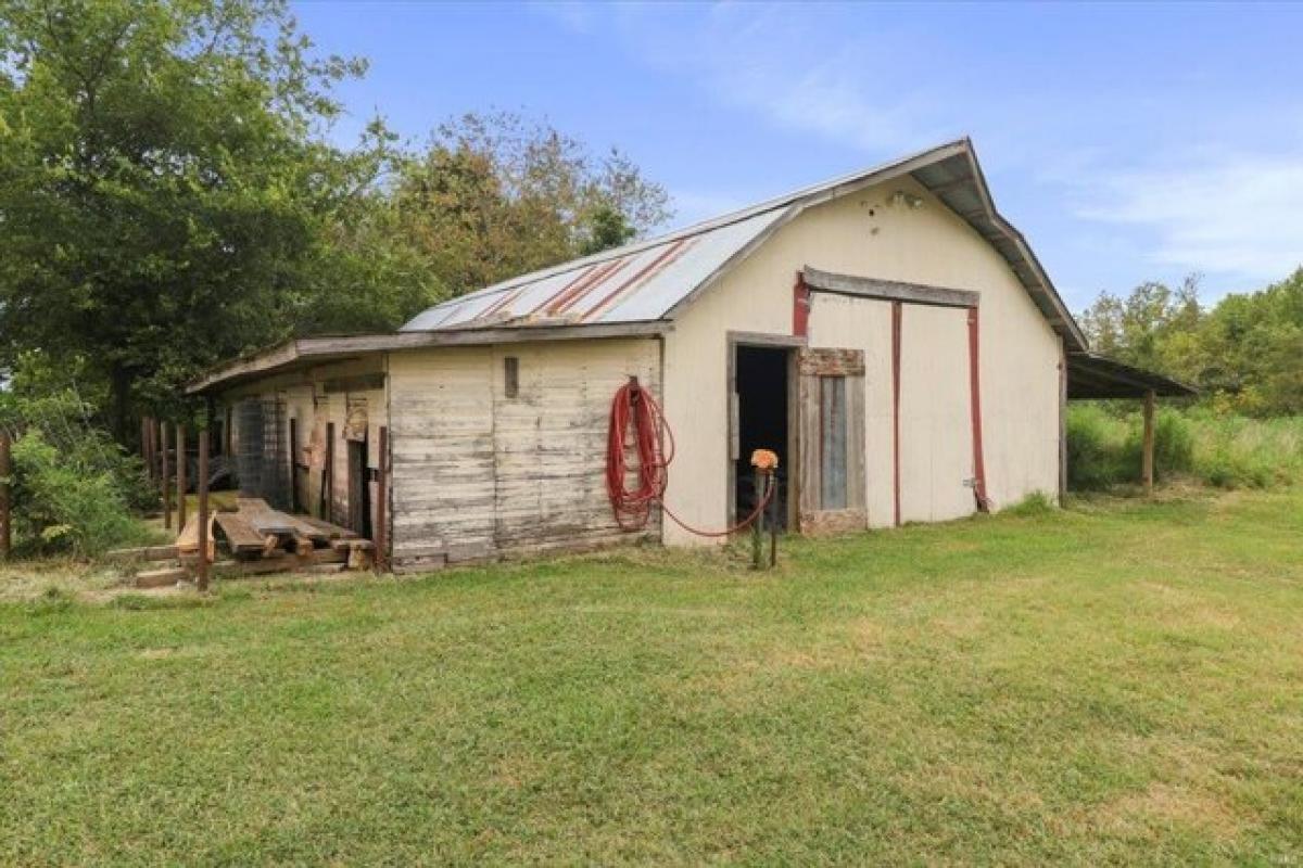 Picture of Home For Sale in Koshkonong, Missouri, United States