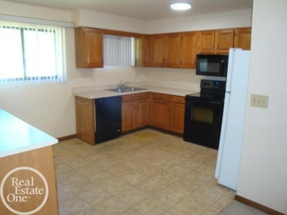 Picture of Home For Rent in New Baltimore, Michigan, United States