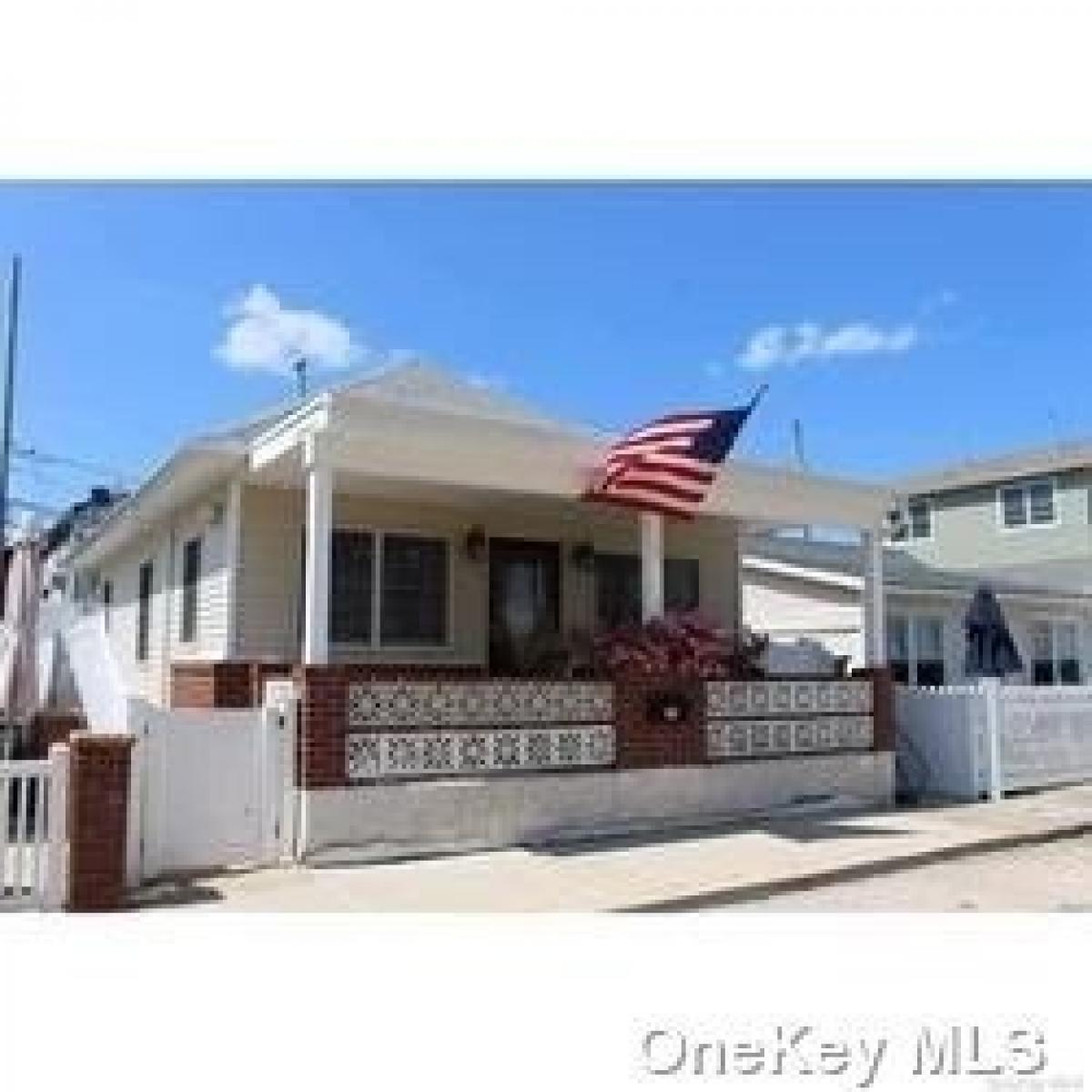 Picture of Home For Rent in Long Beach, New York, United States