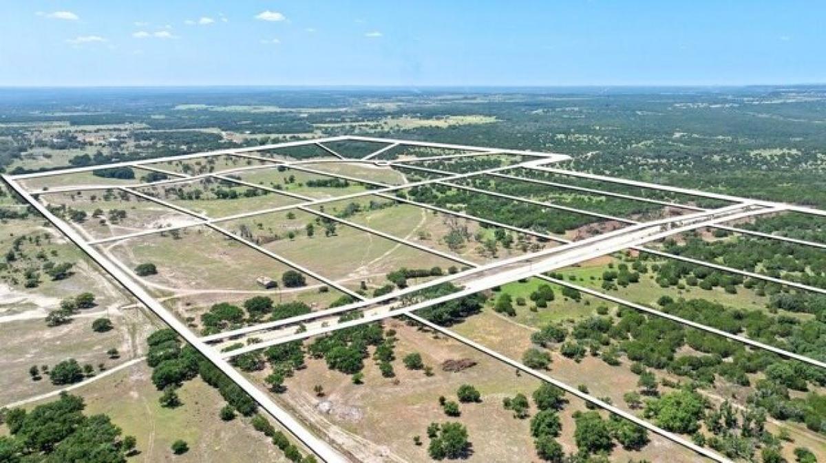 Picture of Residential Land For Sale in Lampasas, Texas, United States