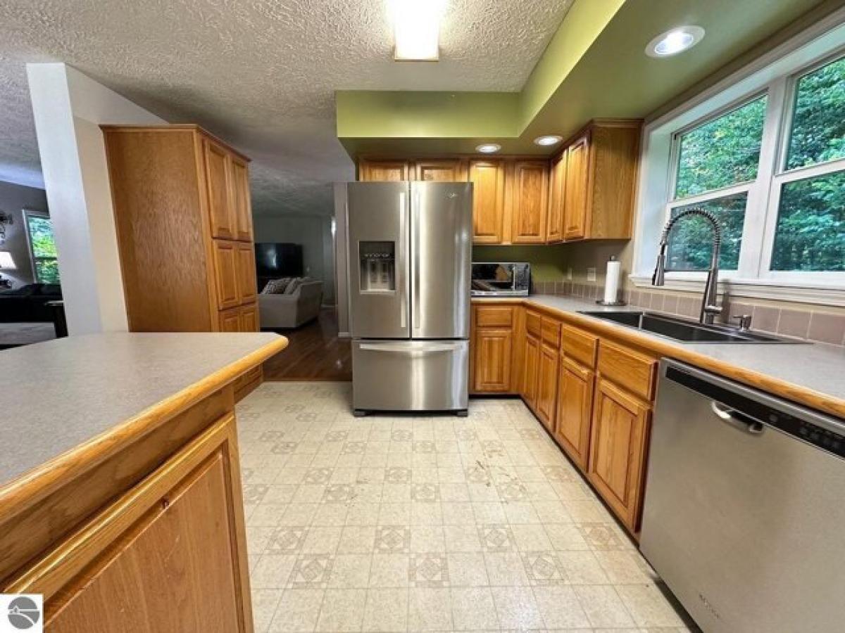 Picture of Home For Sale in Bellaire, Michigan, United States