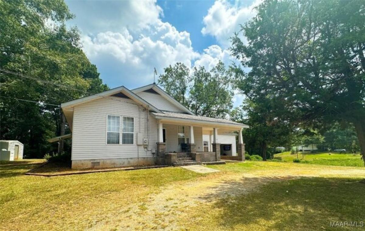 Picture of Home For Sale in Tallassee, Alabama, United States