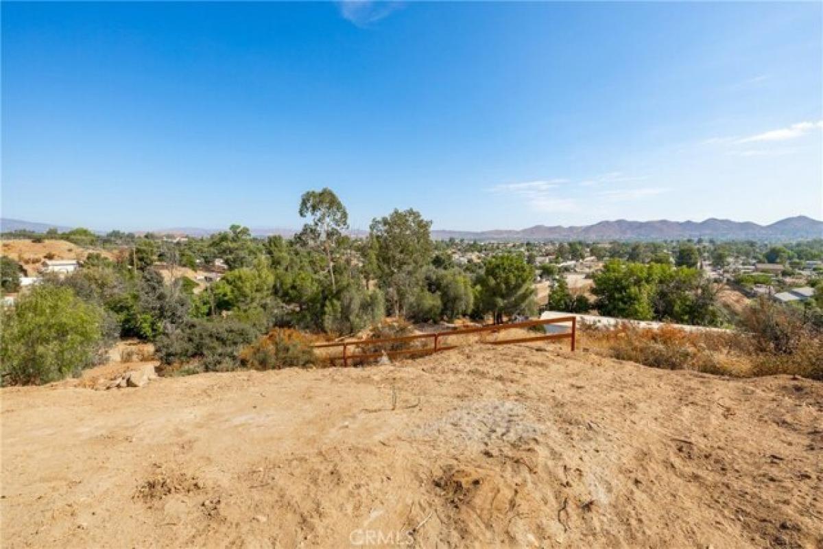 Picture of Residential Land For Sale in Wildomar, California, United States