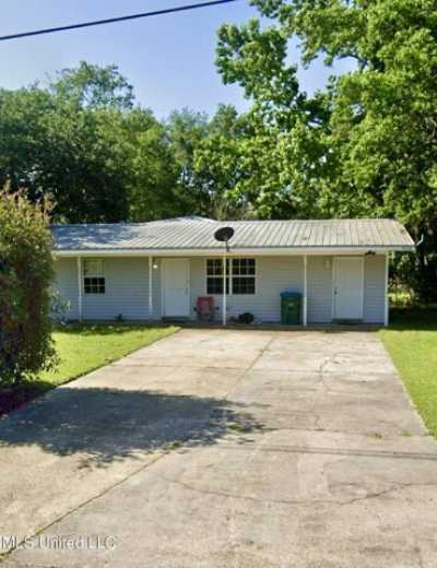 Home For Sale in Pascagoula, Mississippi