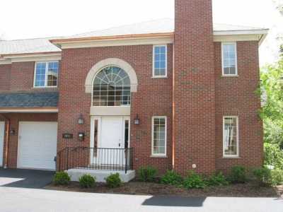 Home For Rent in Lake Forest, Illinois