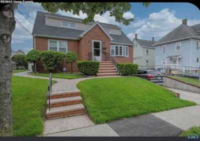 Home For Rent in Carlstadt, New Jersey