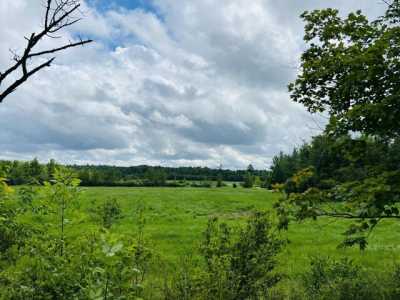 Residential Land For Sale in Hudson, Maine