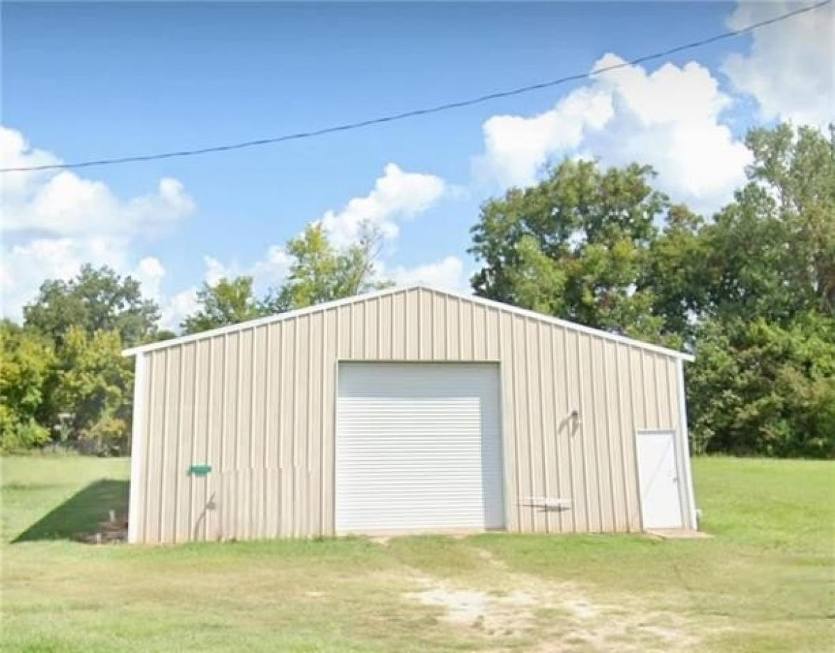 Picture of Home For Sale in Moreauville, Louisiana, United States