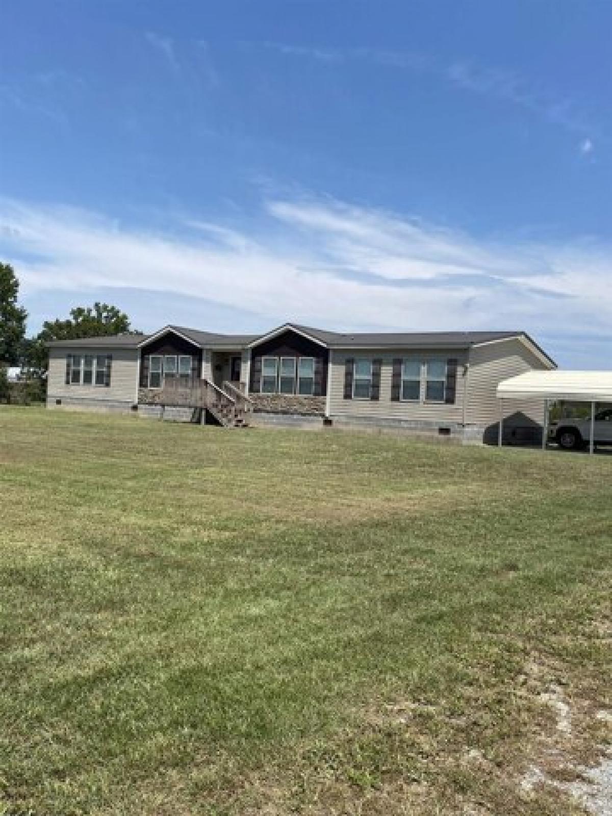 Picture of Home For Sale in Holly Pond, Alabama, United States