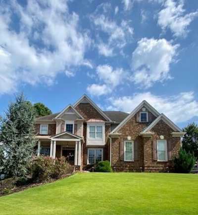 Home For Sale in Flowery Branch, Georgia