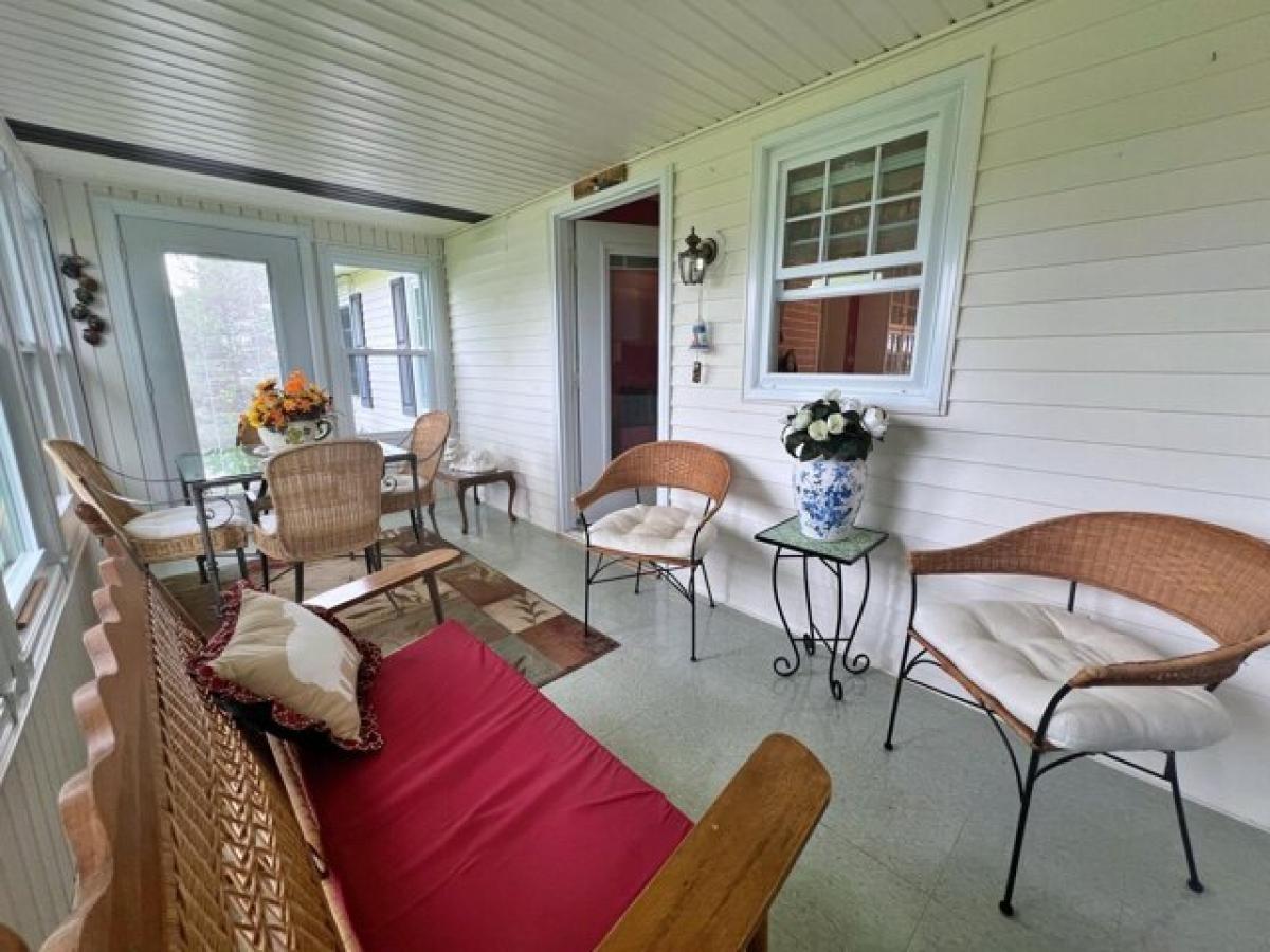 Picture of Home For Sale in Madawaska, Maine, United States