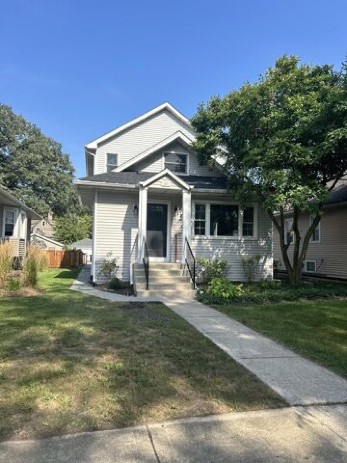 Picture of Home For Sale in River Forest, Illinois, United States