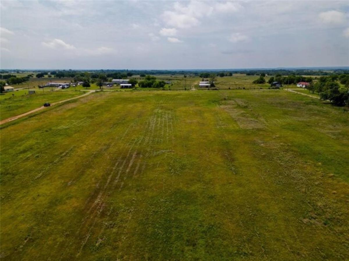 Picture of Residential Land For Sale in Maysville, Oklahoma, United States