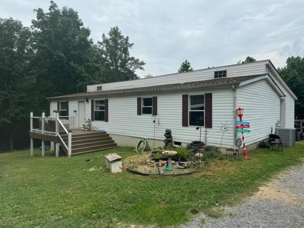 Picture of Home For Sale in Thaxton, Virginia, United States